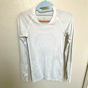 Lululemon Swiftly Tech Long-Sleeve